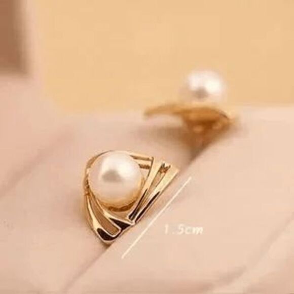 Gold Pearl Geometric Stud Earrings - Picture 3 of 4